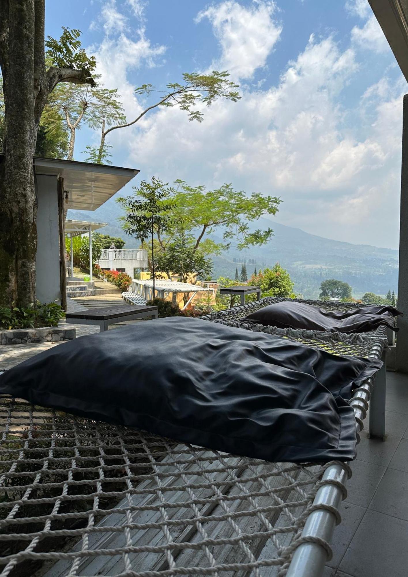 De Pointe Resort & Resto Campaka Exteriér fotografie